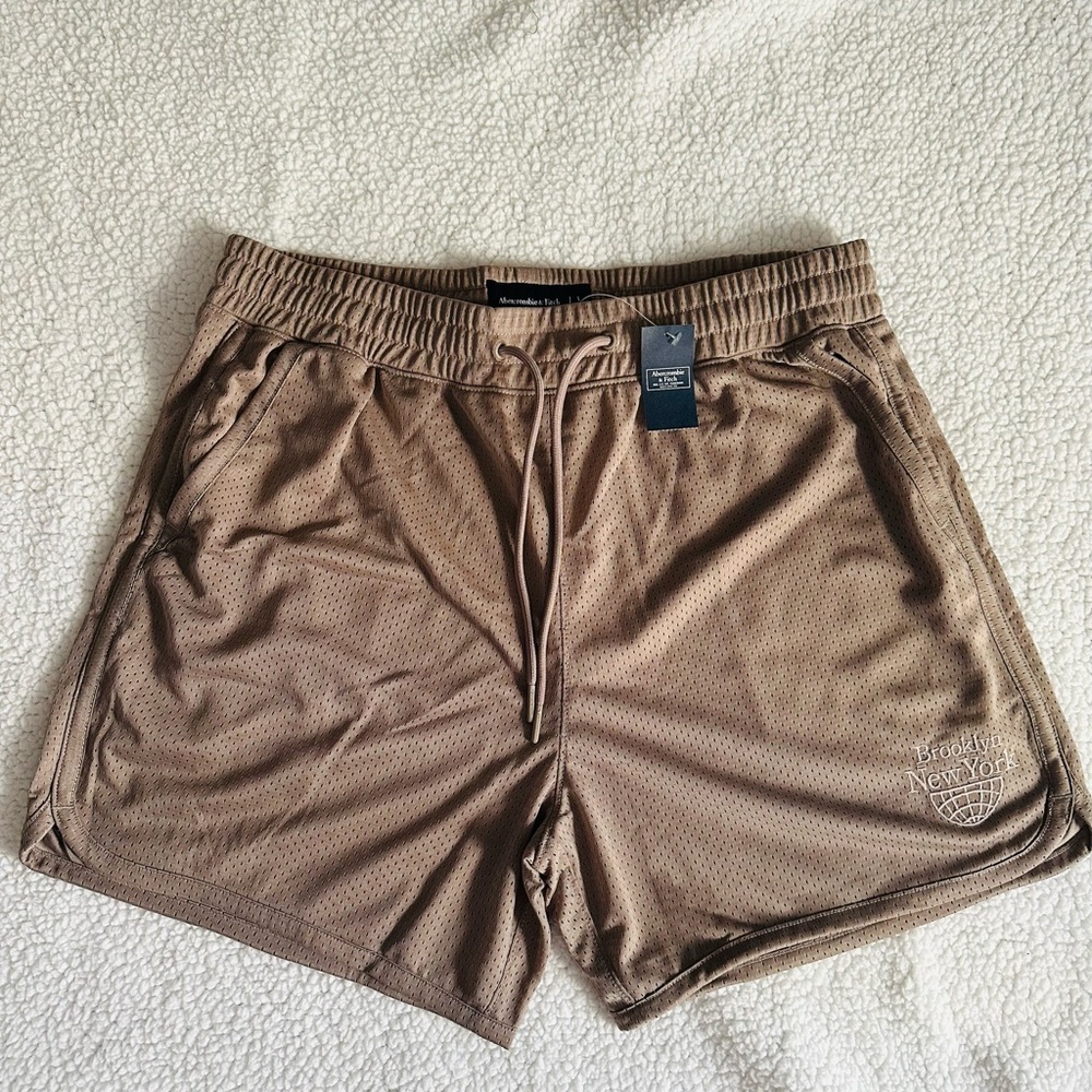 New Abercrombie short